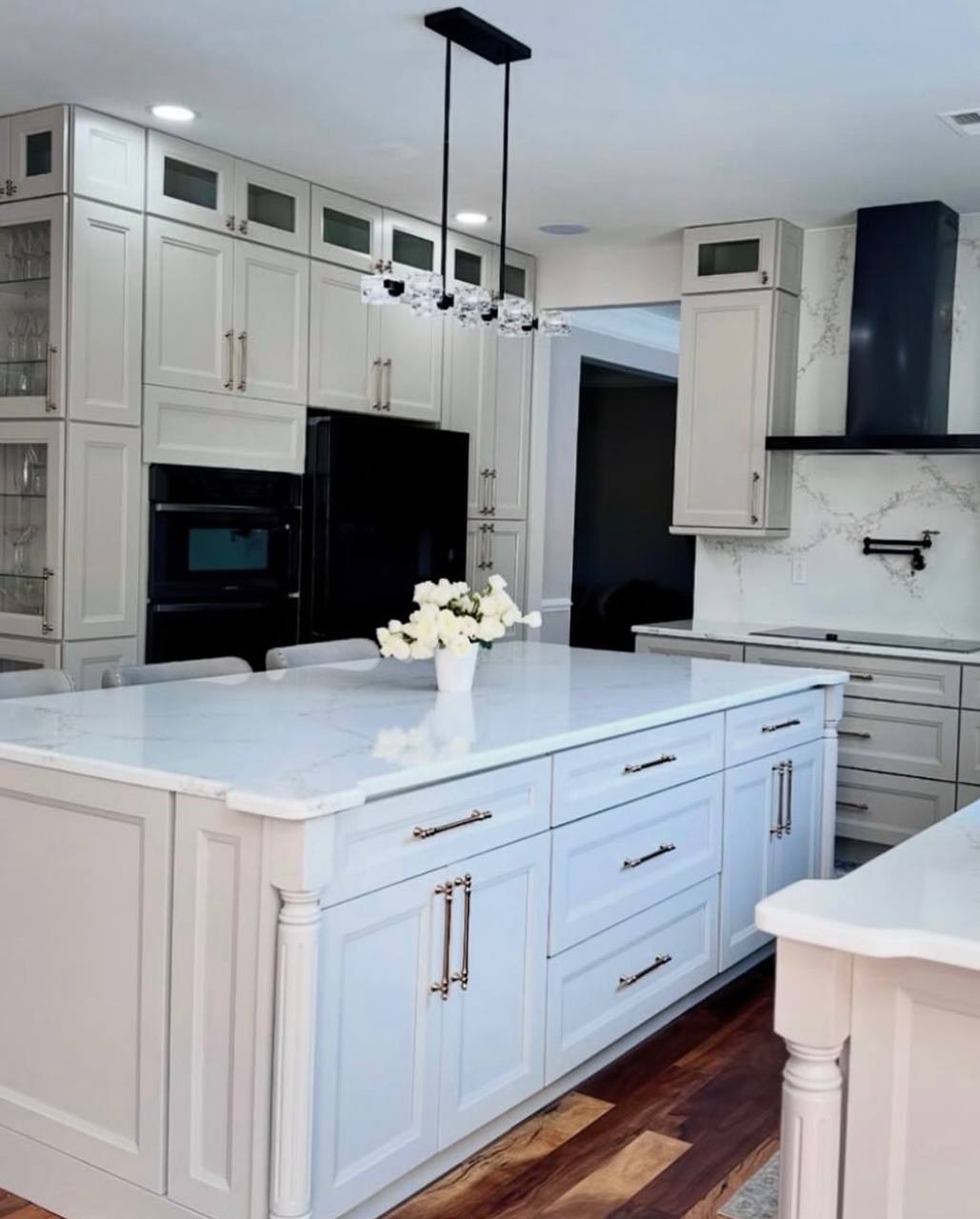 Modern White Shaker Cabinets